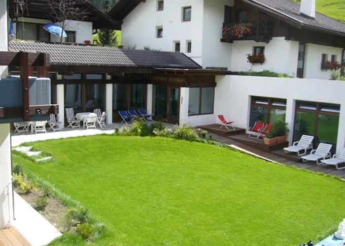 Residence Silvester Racines